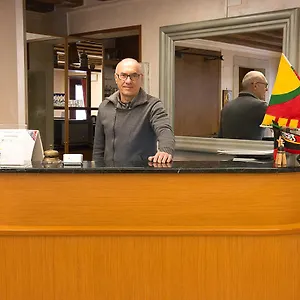 Domus Clugiae Vandrarhem